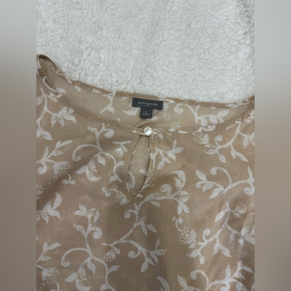 Ann Taylor Blouse - Picture 2 of 3